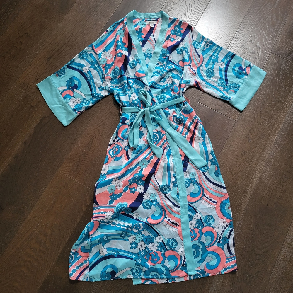 Colorful Patterned Kimono Robe